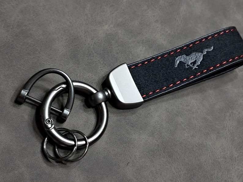 Mustang porte-clés cuir Alcantara logo cheval porte-clés lanière GT500 Shelby Cobra accessoires de voiture cadeau pour hommes anniversaire noël image 3