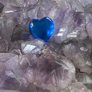 Archangel Heart Blue Sapphire ANDARA authentic metaphysical crystal. Protection, courage and strength energetic healing.