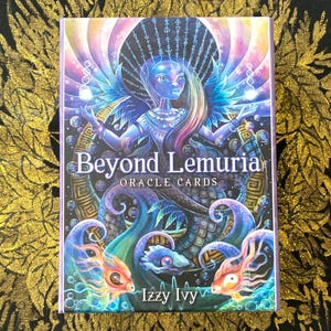 BEYOND LEMURIA orakelkaarten van Izzy Ivy. 56 kleurenkaarten en een uitgebreide gidsset van 148 pagina's