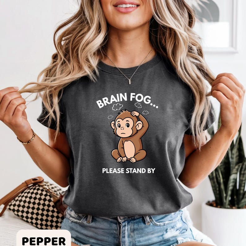 Brain Fog Monkey-tröja, Spoonie-tröja med kronisk sjukdom, kognitiv trötthetsmedvetenhet i komfortfärger Pepper