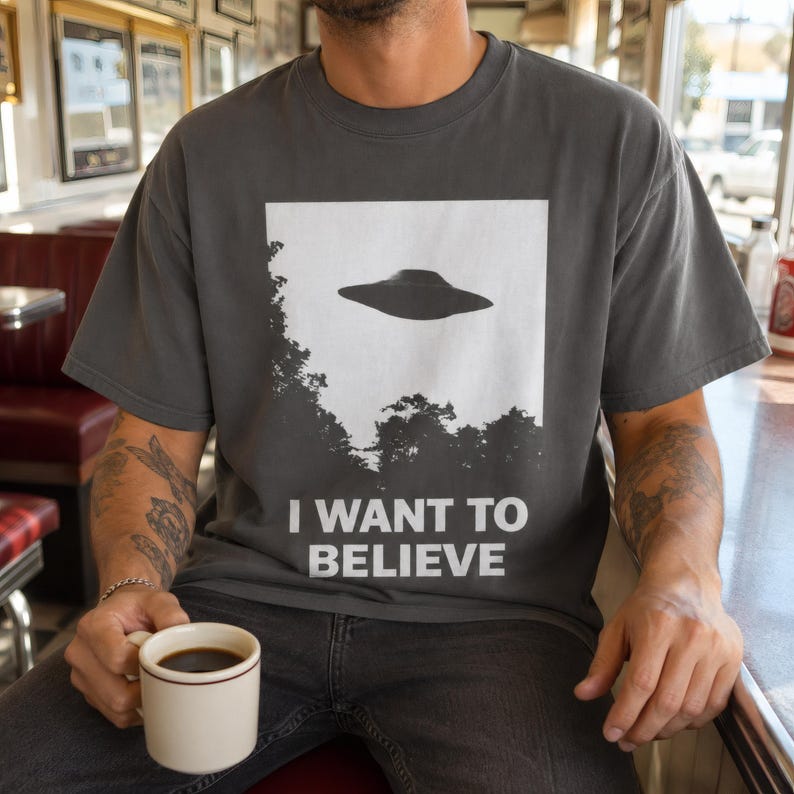 I Want to Believe T-Shirt - Retro X Files Tee - UFO Clothing image 10