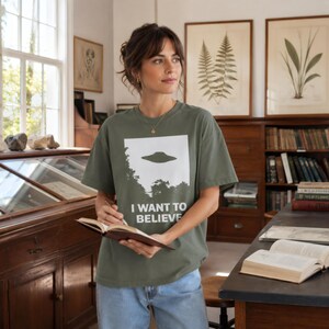 I Want to Believe T-Shirt - Retro X Files Tee - UFO Clothing image 15