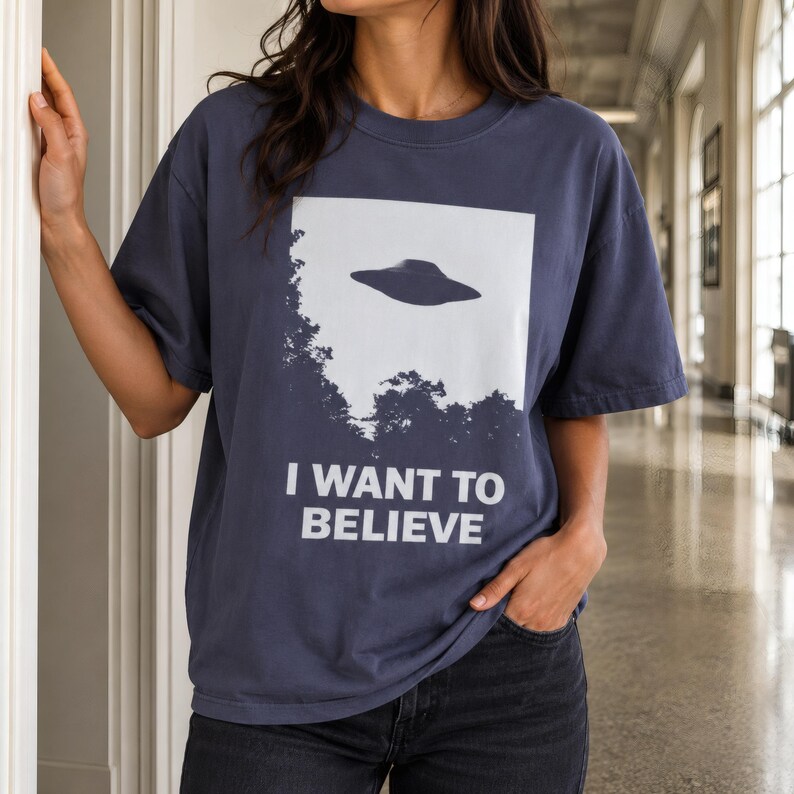 I Want to Believe T-Shirt - Retro X Files Tee - UFO Clothing image 3
