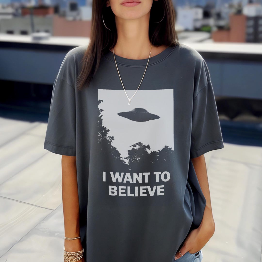 I Want to Believe T-Shirt - Retro X Files Tee - UFO Clothing
