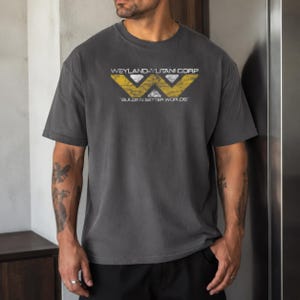 Weyland Yutani camisa Alien Movie Tee Nostromo Retro Sci Fi Logo