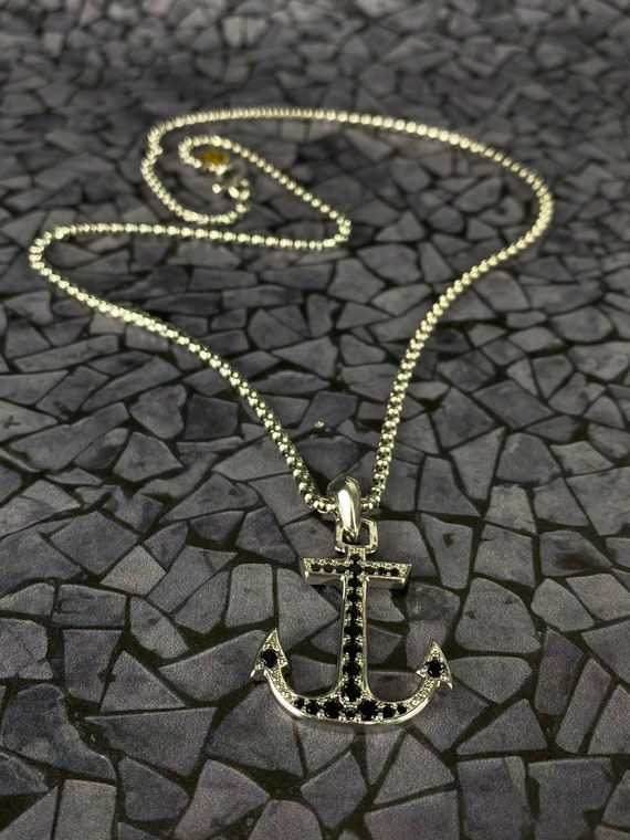 Retro Renaissance: Vintage Pendant Chain Necklace,