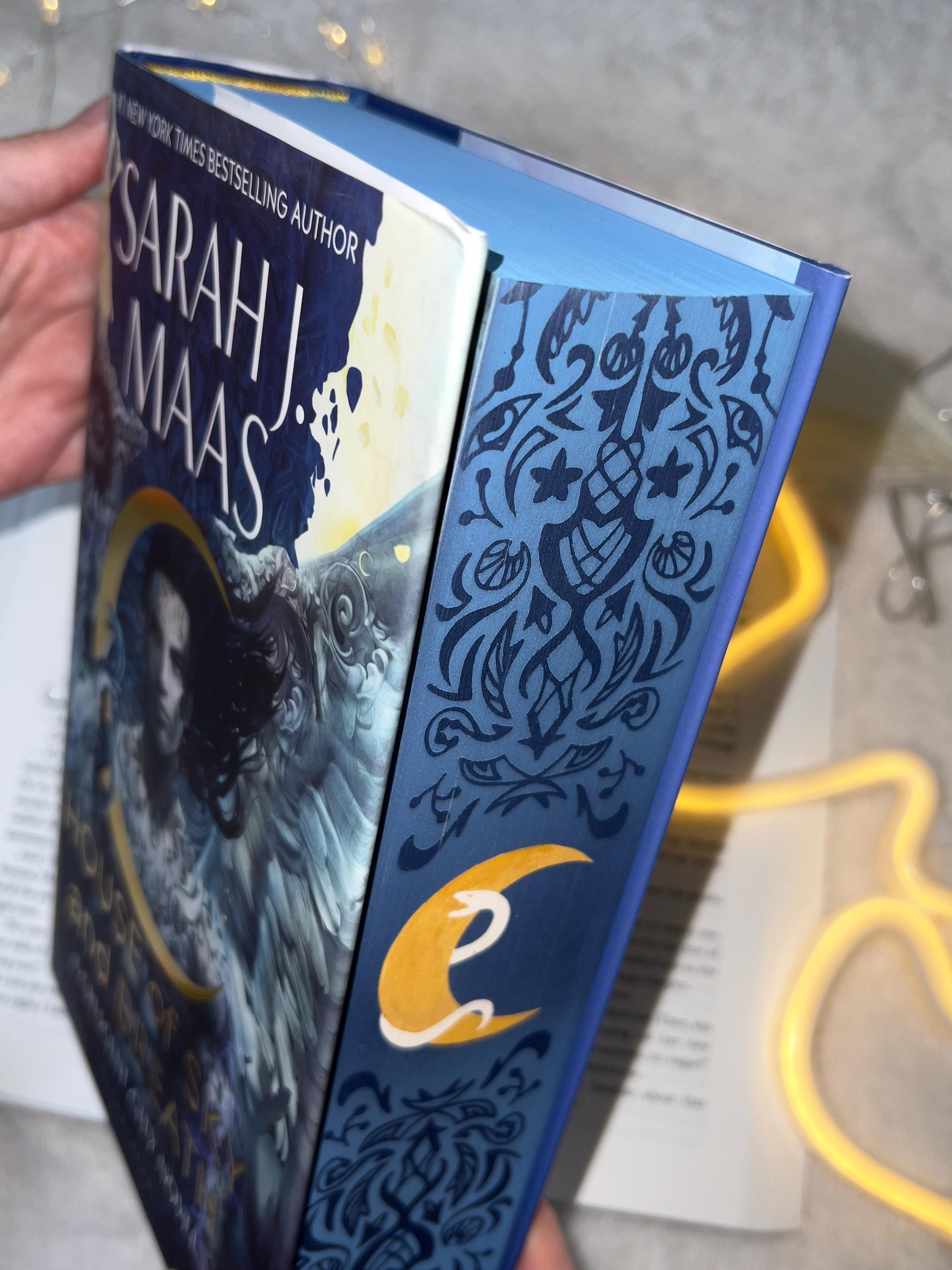 Crescent City House of Sky and Breath | Sprayed Edges | Fore Edge