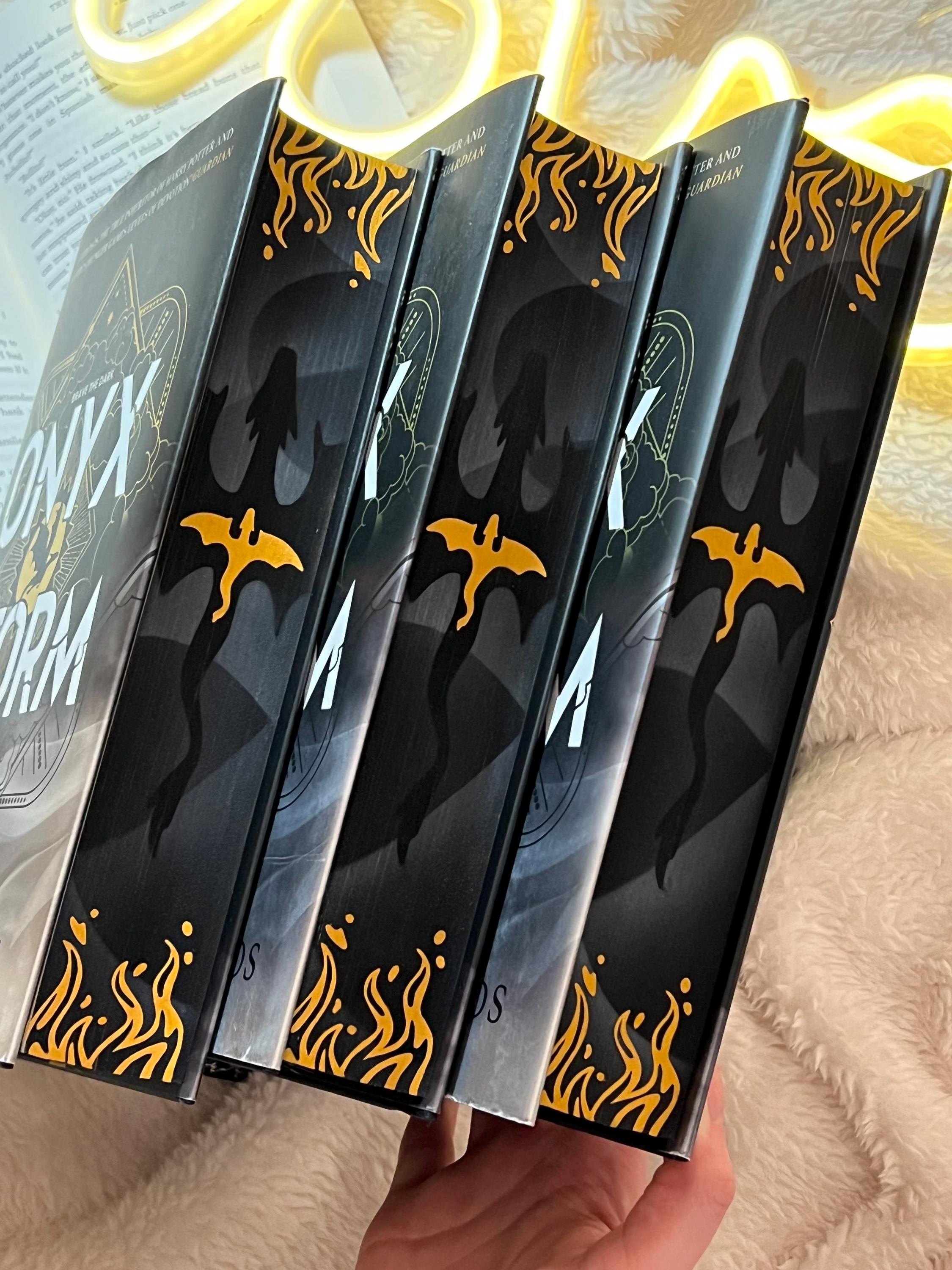 Pre-order Onyx Storm Sprayed Edges | Painted Edges | Special