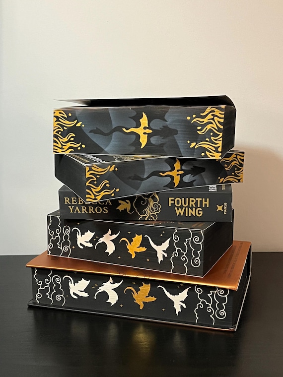 Pre-order Onyx Storm, Iron Flame or Fourth Wing Sprayed