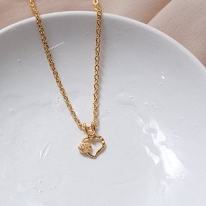 Collar con colgante de corazón delicado, plata de ley 925, chapado en oro de 18 quilates, cadena ajustable, regalo romántico para mujer, collar minimalista con capas.