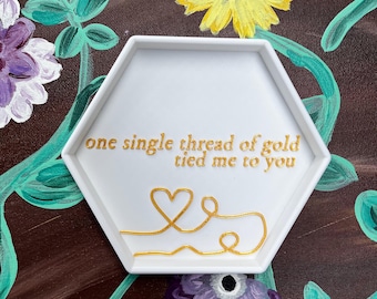 Invisible String Folk-Inspired Trinket Tray – Bride Ring Dish, Wedding Gift, Keepsake Jewelry Holder, Engagement Gift, Bridal Shower