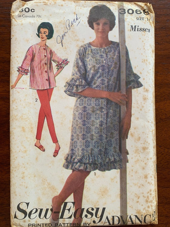 Bata o camisón vintage para señoritas sin cortar, y patrón de
