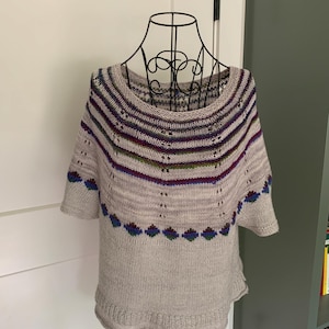Hand Knit wool and silk round yoke sweater - feminine - Easy to Wear - One of a Kind - Ladies XL