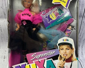 Poupée mannequin XUXA Superstar avec jouet CASSETTE DE MUSIQUE Taille Barbie