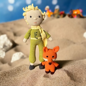 Ręcznie robiona lalka Amigurumi Mały Książę z Lisem, wyjątkowy prezent w formie książki z opowiadaniami, ręcznie robiona pamiątka, dekoracja pokoju dziecięcego, idealny prezent na Boże Narodzenie