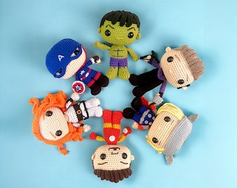 手作りのアベンジャーズかぎ針編み人形 – マーベルヒーローのあみぐるみぬいぐるみセット