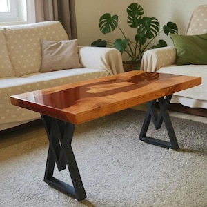 Mesa de centro Lava River - Madera maciza de cerezo y resina roja rubí - Muebles de lujo italianos - Mesa de resina artística con borde natural
