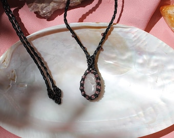 Rose Quartz SIMPLE CHIC Pendant Necklace: Gemstone, Handmade Macrame Jewelry