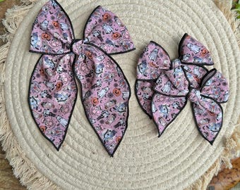 Halloween heelers bow | sailor bows | spooky bows