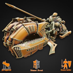 Könnte beinhalten: Ein detailliertes 3D-gedrucktes Modell eines Motorrads im Steampunk-Stil mit einem Fahrer in verzierter Rüstung. Das Motorrad ist in einem metallischen Orange- und Gold-Farbschema mit schwarzen Akzenten lackiert. Das Modell ist vorab unterstützt und stammt von Adamant Arsenal.
