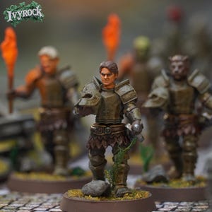 Flerdelade Empire Knights 32 mm - IvyRock