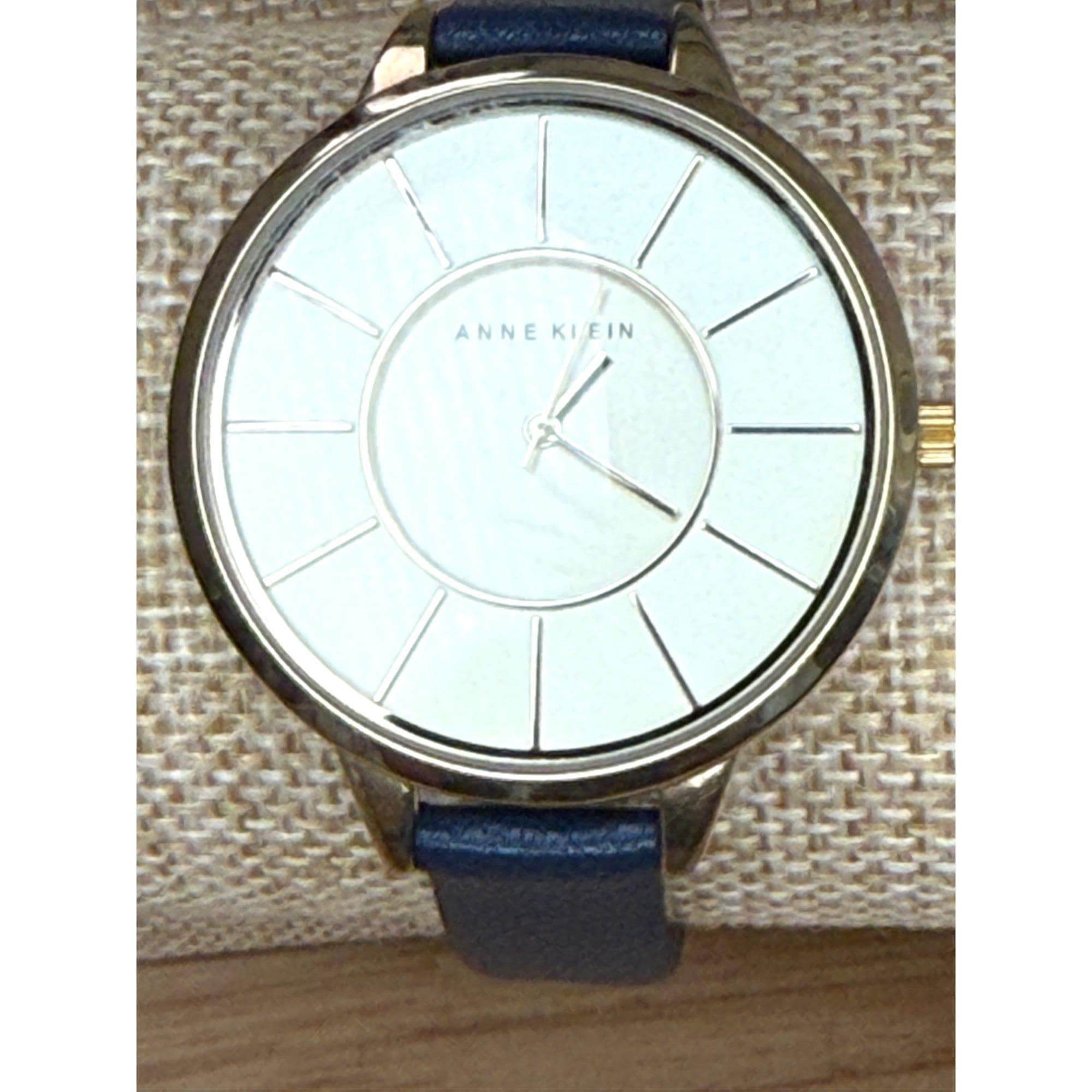 Vintage Anne Klein Women\'s Classic Leather Strap Watch - Brown or Blue Vintage Anne Klein Watches - Etsy main image 3