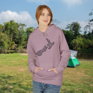 New Zealand Map Maori Tattoo Hoodie Cool Aotearoa Gift Jacket NZ Top Kiwi Birthday Pullover Unisex Midweight Softstyle Fleece Hoodie Paragon
