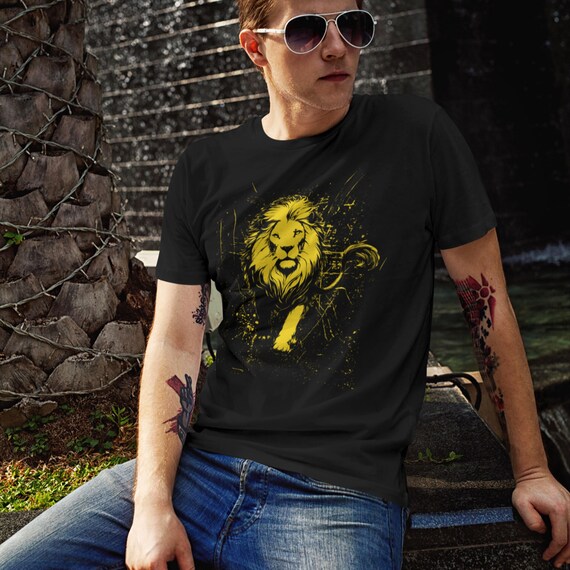 Bold Lion T-shirt Streetwear Style Top Yellow Black Graffiti Shirt 