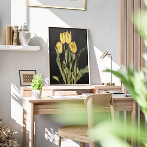 Gelbe Tulpen auf Premium-Mattpapier-Poster Hohe Detailgenauigkeit Blumenfotografie Frühling Wanddruck Blumen-Wanddekoration Bild 2