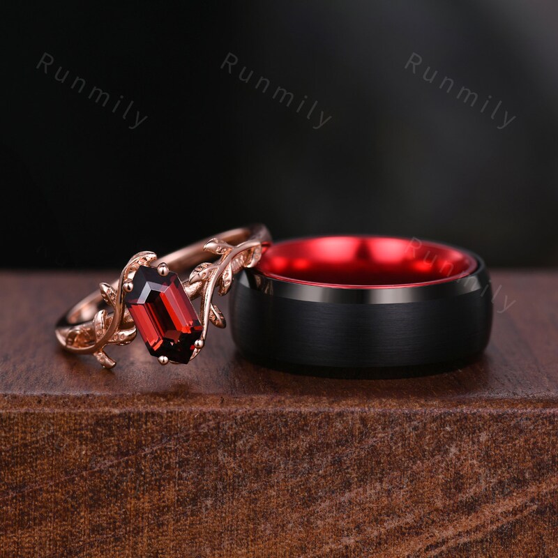 Black and Red Ring - Etsy