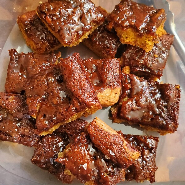 Salted Caramel Blondies (Nine Servings)