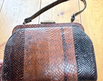 Torebka z rączką z wężowej skóry w stylu vintage z lat 60., kostium teatralny, zniszczony