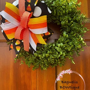 Candy Corn Halloween Bow: Lantern, Wreath, or Mailbox Decor