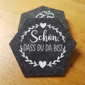 personalisierte Filzuntersetzer / Hexagon Glasuntersetzer mit Namen / Handgemachte Tischdeko / persönliche Geschenke / Platzkarten aus Filz