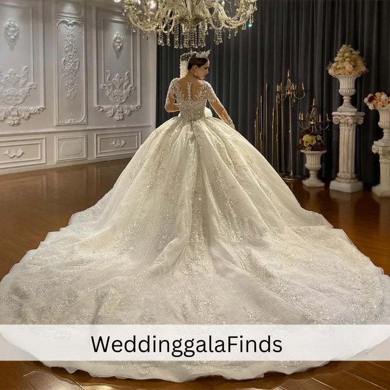 Luxury Ball Gown Wedding Dress Long Sleeve, Beaded Illusion Plunge Wedding Gown Embroidered Train, Sparkle Princess Ballgown Bild 3