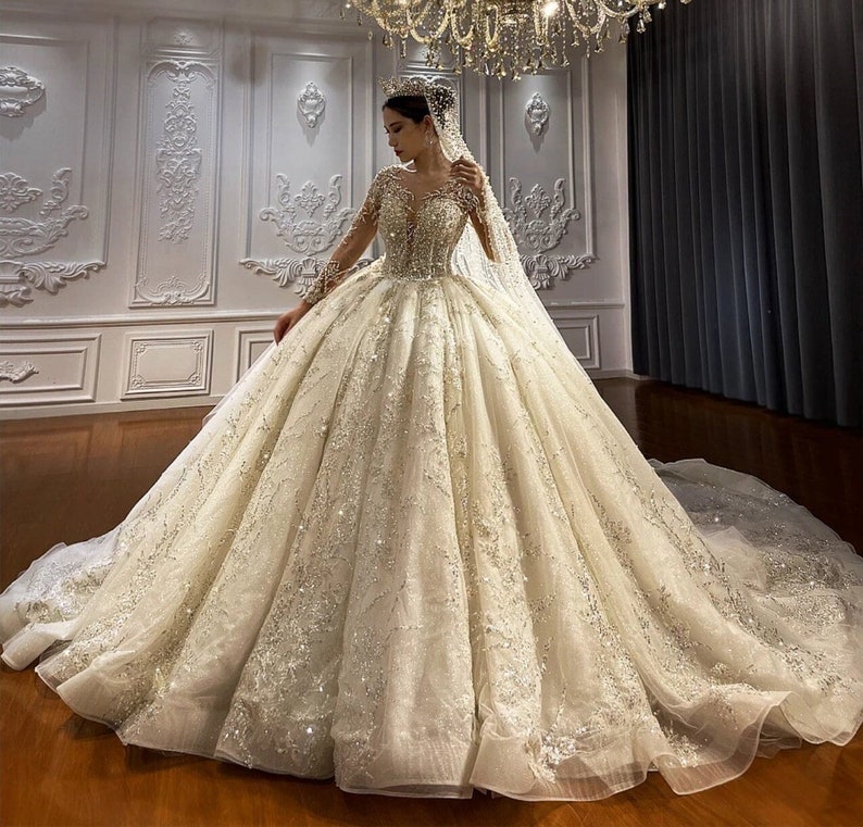 Luxury Ball Gown Wedding Dress Long Sleeve, Beaded Illusion Plunge Wedding Gown Embroidered Train, Sparkle Princess Ballgown Bild 1