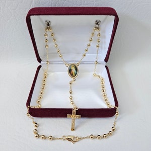 Collar rosario con imagen coloreada de la Divina Misericordia bañado en oro