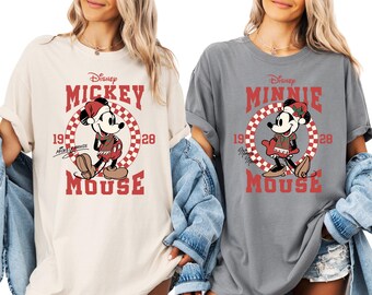 Camiseta navideña de Mickey y Minnie de Disney, camiseta navideña de pareja de Disney, camiseta navideña de Mickey y Minnie, camiseta navideña familiar, camiseta navideña de Disneyland