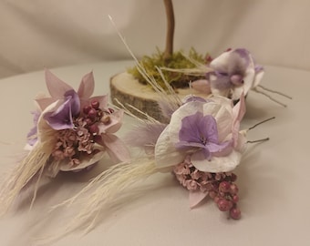 Lot of wedding hairpins