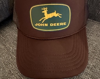 vintage style older John Deere  truckers hat