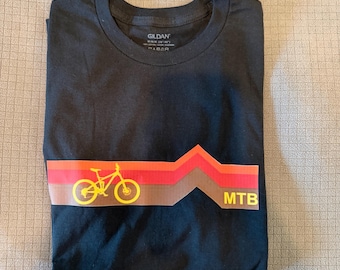 Mountain biking vintage style t-shirt