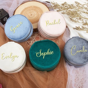 Personalized Velvet Travel Jewelry Case: Bridesmaid Proposal Gift, Bridal Party Favors, Gifts for Her