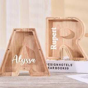 Cofrinho de letras de madeira personalizado, cofrinho com nome personalizado, caixa de moedas de madeira, cofrinho com inicial personalizada para crianças, presente de aniversário infantil, presente de berçário