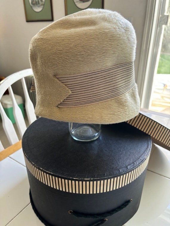 Jan Leslie hat from 1950’s1960’s Gem