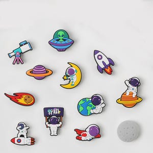 Cute Alien Gray Man Astronaut Moon Star Space Shoe Charms Croc Pins Shoe Accessories High Quality Custom Personalized Collectible Hand Craft