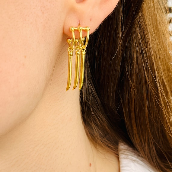 最安値　正規品　HUMANMADE SILVER EARRINGS ゴールド Zoro Earrings: 925 Sterling Silver Dagger Studs, Anime Cosplay
