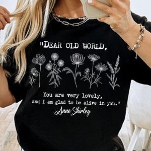 Camiseta de Ana de las Tejas Verdes, sudadera floral estilo cottagecore, regalo de lectura para amantes de los libros, camiseta literaria, camiseta de fandom literario de Light Academia