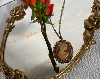 Vintage Cameo hand carved carnelian necklace.