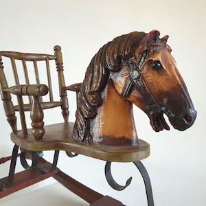 antique rocking horse, old decorative horse, wooden horse, hand-painted, vintage, shabby, nostalgia, brocante decoration, country house, RAR