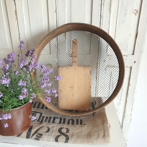 setaccio antico per cereali, setaccio per cereali antico, setaccio per farina, decorazione d&#39;epoca, brocante, casa colonica, casa di campagna, decorazione da giardino